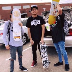 Meet your Posher, Enrique